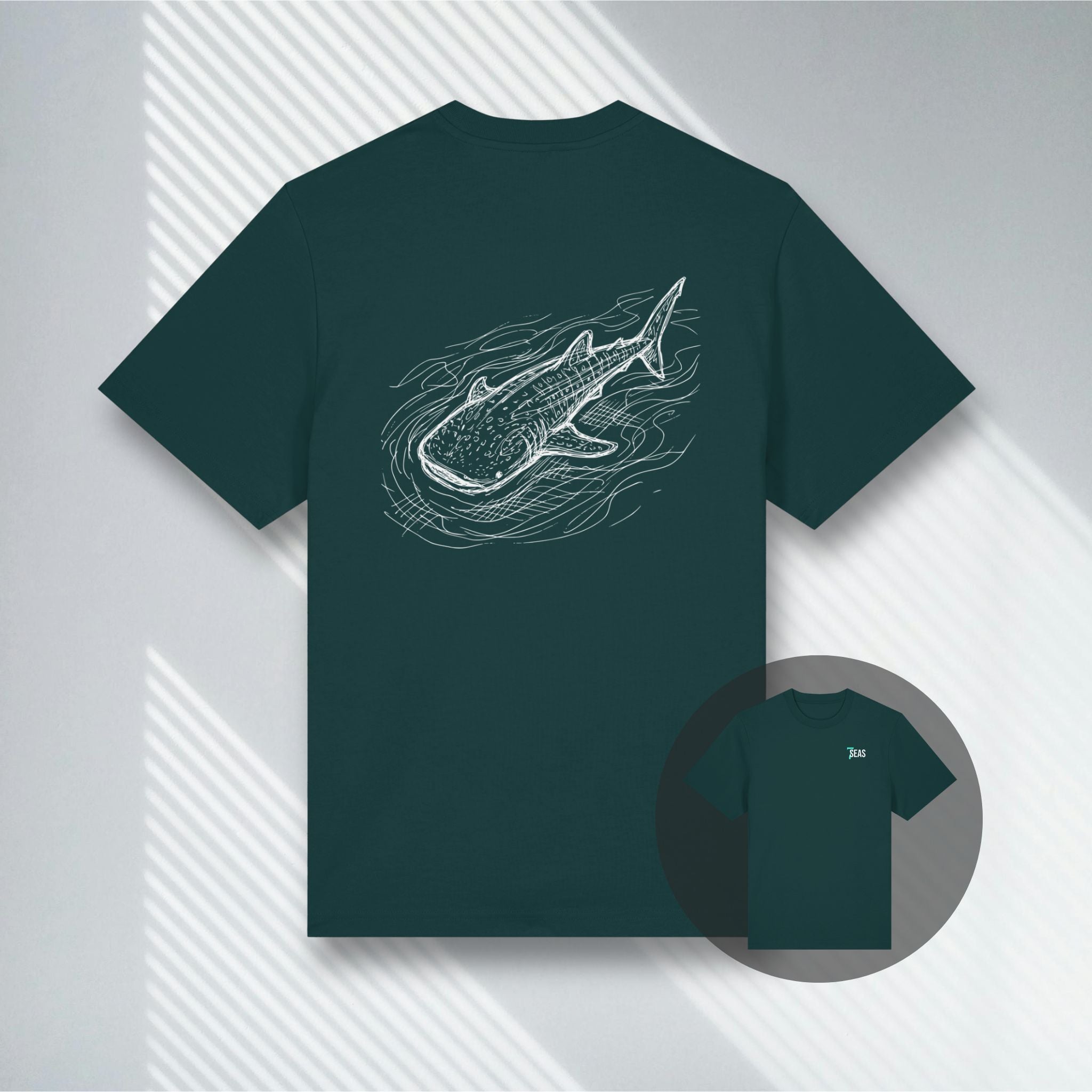Salbeigrünes Premium Shirt mit dem Walhai-Design der Oceanic Blueprints Kollektion.