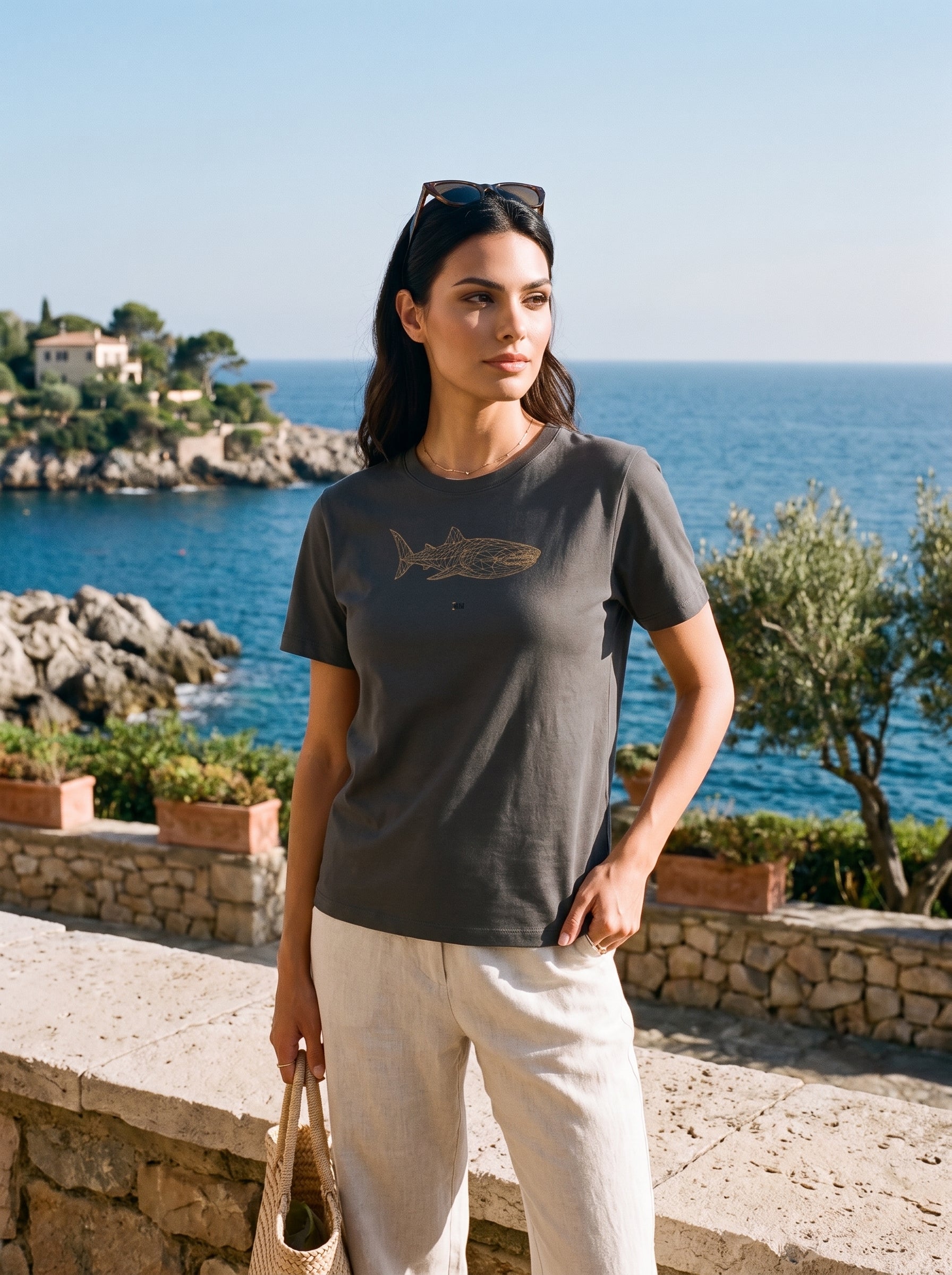 The Whale Shark | Living Gold Edition | Heavyweight Bio-T-Shirt