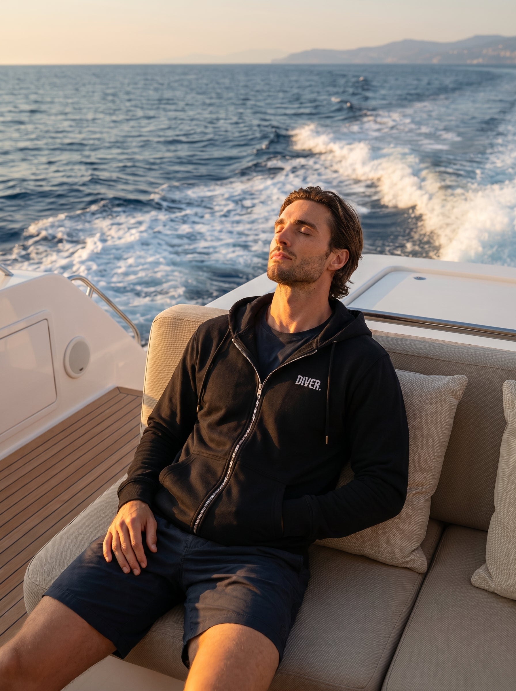 The Diver | Stick | Heavyweight Bio-Zipper